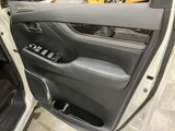 2019 Toyota Alphard Hybrid Hybrid 2.5 SR E-Four 4WD Van for sale, Japanese used car export - photo 23 of 56 | GULJI TRADERS