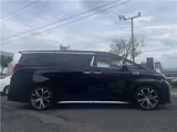 2019 Toyota Alphard Hybrid Lounge S 4WD Van for sale, Japanese used car export - photo 38 of 50 | GULJI TRADERS
