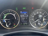 2019 Toyota Alphard Hybrid Lounge 4WD Van for sale, Japanese used car export - photo 5 of 24 | GULJI TRADERS