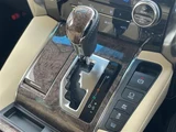 2019 Toyota Alphard Hybrid Lounge 4WD Van for sale, Japanese used car export - photo 11 of 24 | GULJI TRADERS