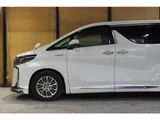 2020 Toyota Alphard Hybrid Hybrid 2.5 SR E-Four 4WD Van for sale, Japanese used car export - photo 39 of 72 | GULJI TRADERS