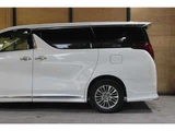2020 Toyota Alphard Hybrid Hybrid 2.5 SR E-Four 4WD Van for sale, Japanese used car export - photo 40 of 72 | GULJI TRADERS