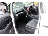2020 Toyota Alphard Hybrid Hybrid 2.5 SR E-Four 4WD Van for sale, Japanese used car export - photo 59 of 72 | GULJI TRADERS