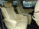 2020 Toyota Alphard Hybrid Hybrid 2.5 G E-Four 4WD Van for sale, Japanese used car export - photo 46 of 54 | GULJI TRADERS