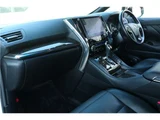 2020 Toyota Alphard Hybrid Lounge Van for sale, Japanese used car export - photo 18 of 69 | GULJI TRADERS