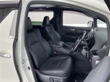 2020 Toyota Alphard Hybrid Lounge S 4WD Van for sale, Japanese used car export - photo 21 of 23 | GULJI TRADERS