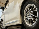 2020 Toyota Alphard Hybrid Hybrid 2.5 SR E-Four 4WD 4WD Van for sale, Japanese used car export - photo 6 of 10 | GULJI TRADERS