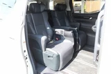 2020 Toyota Alphard Hybrid 2.5 SR Van for sale, Japanese used car export - photo 16 of 30 | GULJI TRADERS