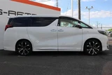 2020 Toyota Alphard Hybrid 2.5 G 4WD Van for sale, Japanese used car export - photo 4 of 30 | GULJI TRADERS