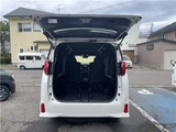 2021 Toyota Alphard Hybrid Hybrid 2.5 S E-Four 4WD Van for sale, Japanese used car export - photo 10 of 34 | GULJI TRADERS