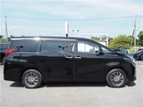 2021 Toyota Alphard Hybrid Lounge Van for sale, Japanese used car export - photo 13 of 69 | GULJI TRADERS