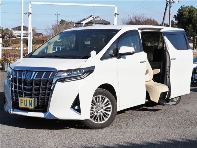 2022 Toyota Alphard Hybrid - photo 1 2022 Toyota Alphard Hybrid Van for sale, Japanese used car export - photo 1 of 50 | GULJI TRADERS