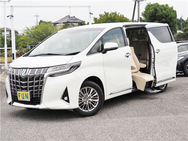 2022 Toyota Alphard Hybrid Van for sale, Japanese used car export - photo 1 of 62 | GULJI TRADERS