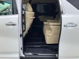 2022 Toyota Alphard Hybrid Hybrid 2.5 Lounge S E-Four 4WD Van for sale, Japanese used car export - photo 53 of 79 | GULJI TRADERS