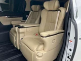2022 Toyota Alphard Hybrid Hybrid 2.5 Lounge S E-Four 4WD Van for sale, Japanese used car export - photo 54 of 79 | GULJI TRADERS