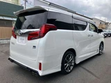 2022 Toyota Alphard Hybrid Hybrid 2.5 Lounge S E-Four 4WD Van for sale, Japanese used car export - photo 69 of 79 | GULJI TRADERS
