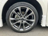 2022 Toyota Alphard Hybrid Hybrid 2.5 Lounge S E-Four 4WD Van for sale, Japanese used car export - photo 76 of 79 | GULJI TRADERS
