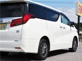 2022 Toyota Alphard Hybrid Lounge Van for sale, Japanese used car export - photo 8 of 68 | GULJI TRADERS