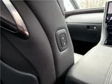 2023 Toyota Alphard Hybrid Lounge 4WD Van for sale, Japanese used car export - photo 18 of 37 | GULJI TRADERS