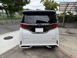 2023 Toyota Alphard Hybrid Hybrid 2.5 Lounge E-Four 4WD Van for sale, Japanese used car export - photo 39 of 73 | GULJI TRADERS