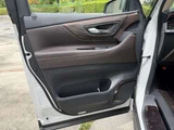 2023 Toyota Alphard Hybrid Hybrid 2.5 Lounge E-Four 4WD Van for sale, Japanese used car export - photo 50 of 73 | GULJI TRADERS