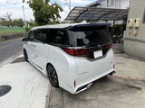 2023 Toyota Alphard Hybrid Hybrid 2.5 Lounge E-Four 4WD Van for sale, Japanese used car export - photo 60 of 73 | GULJI TRADERS