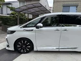 2023 Toyota Alphard Hybrid Hybrid 2.5 Lounge E-Four 4WD Van for sale, Japanese used car export - photo 71 of 73 | GULJI TRADERS