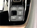 2023 Toyota Alphard Hybrid Hybrid Z Van for sale, Japanese used car export - photo 18 of 30 | GULJI TRADERS