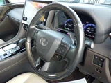 2023 Toyota Alphard Hybrid Lounge 4WD Van for sale, Japanese used car export - photo 14 of 27 | GULJI TRADERS