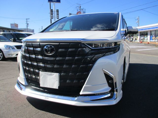 2023 Toyota Alphard Hybrid Van for sale, Japanese used car export - photo 1 of 24 | GULJI TRADERS