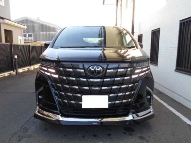 2023 Toyota Alphard Hybrid Z Van for sale, Japanese used car export - photo 1 of 27 | GULJI TRADERS