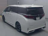2023 Toyota Alphard Hybrid Lounge Van for sale, Japanese used car export - photo 4 of 13 | GULJI TRADERS