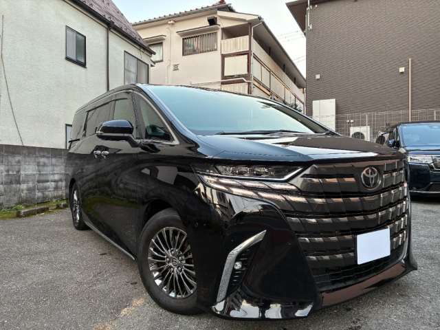 2023 Toyota Alphard Hybrid Lounge 4WD Van for sale, Japanese used car export - photo 1 of 50 | GULJI TRADERS