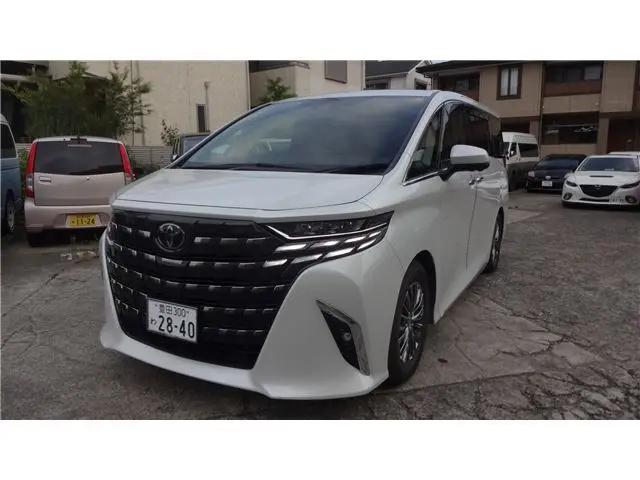 2024 Toyota Alphard Hybrid Executive Lounge - photo 1 2024 Toyota Alphard Hybrid Executive Lounge Pearl Van for sale, Japanese used car export - photo 1 of 34 | GULJI TRADERS