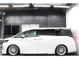 2024 Toyota Alphard Hybrid Hybrid 2.5 Z Van for sale, Japanese used car export - photo 14 of 77 | GULJI TRADERS