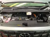 2024 Toyota Alphard Hybrid Hybrid Executive Lounge Pearl Van for sale, Japanese used car export - photo 21 of 30 | GULJI TRADERS