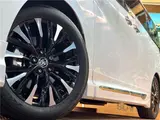 2024 Toyota Alphard Hybrid Hybrid Executive Lounge Pearl Van for sale, Japanese used car export - photo 24 of 30 | GULJI TRADERS