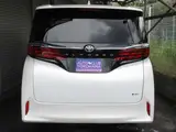 2024 Toyota Alphard Hybrid Hybrid 2.5 Z White Van for sale, Japanese used car export - photo 7 of 40 | GULJI TRADERS