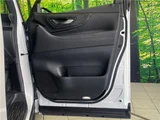2024 Toyota Alphard Hybrid Hybrid Z Van for sale, Japanese used car export - photo 16 of 30 | GULJI TRADERS