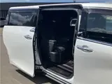 2024 Toyota Alphard Hybrid Hybrid Executive Lounge Pearl Van for sale, Japanese used car export - photo 17 of 71 | GULJI TRADERS