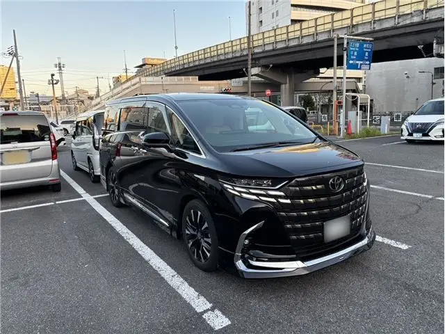 2024 Toyota Alphard Hybrid Executive Lounge - photo 1 2024 Toyota Alphard Hybrid Executive Lounge Black Van for sale, Japanese used car export - photo 1 of 37 | GULJI TRADERS