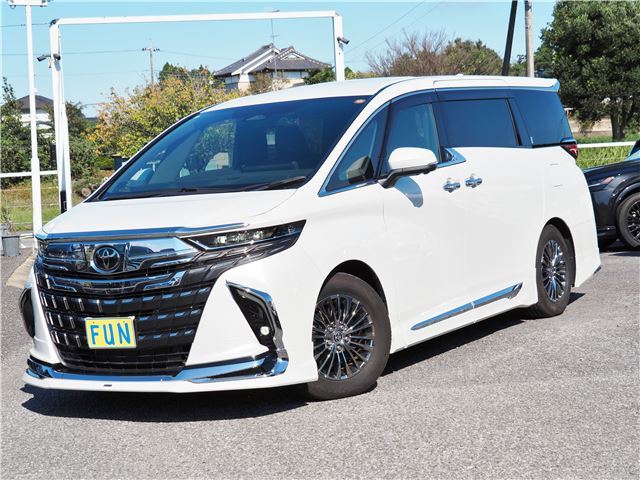 2024 Toyota Alphard Hybrid Lounge - photo 1 2024 Toyota Alphard Hybrid Lounge Van for sale, Japanese used car export - photo 1 of 80 | GULJI TRADERS