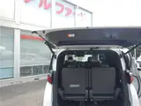 2024 Toyota Alphard Hybrid Executive Lounge 4WD Pearl Van for sale, Japanese used car export - photo 49 of 58 | GULJI TRADERS