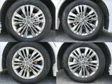 2024 Toyota Alphard Hybrid 4WD Hybrid Z Modellista Pearl Van for sale, Japanese used car export - photo 18 of 20 | GULJI TRADERS