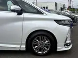 2024 Toyota Alphard Hybrid Hybrid 2.5 Z White Van for sale, Japanese used car export - photo 5 of 9 | GULJI TRADERS