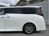 2025 Toyota Alphard Hybrid Hybrid Z Van for sale, Japanese used car export - photo 59 of 80 | GULJI TRADERS