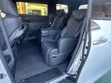 2025 Toyota Alphard Hybrid Hybrid 2.5 Z Navigation Independent moonroof ETC on-board unit Pearl Van for sale, Japanese used car export - photo 4 of 54 | GULJI TRADERS
