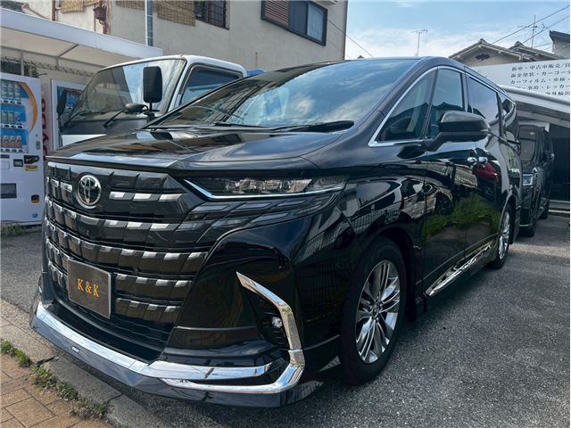 2025 Toyota Alphard Hybrid Z Van for sale, Japanese used car export - photo 1 of 44 | GULJI TRADERS