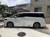 2025 Toyota Alphard Hybrid Hybrid 2.5 Executive Lounge White Van for sale, Japanese used car export - photo 36 of 70 | GULJI TRADERS