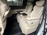 2025 Toyota Alphard Hybrid Hybrid 2.5 Executive Lounge White Van for sale, Japanese used car export - photo 54 of 70 | GULJI TRADERS